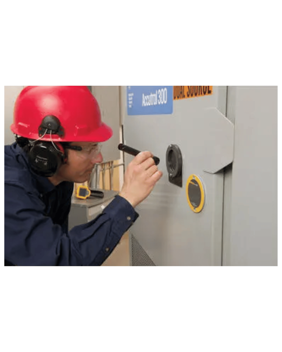 Fluke FLK-100-CLKT IR window in use