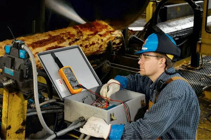 luke 87V true RMS industrial multimeter in use