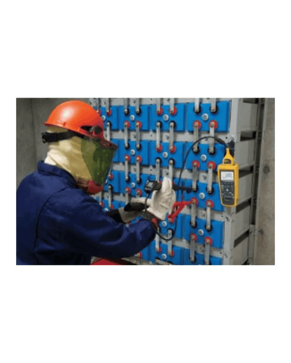 Fluke BT521 battery analyzer at solar power site