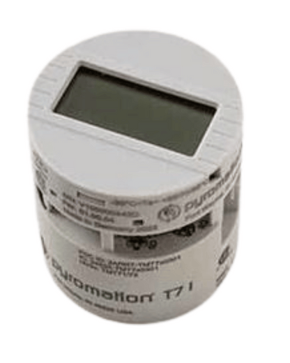 Pyromation RTD temperature transmitter with digital display on head mount